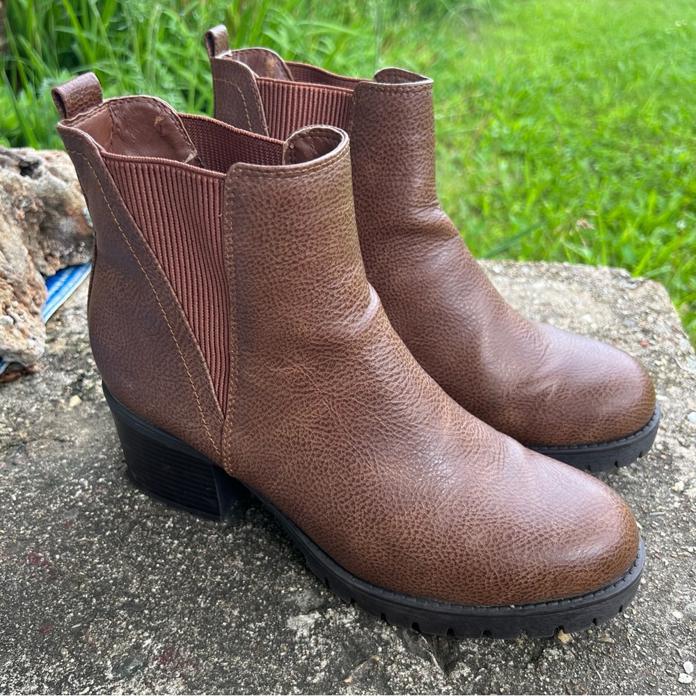MIA Piaa Chelsea Boots